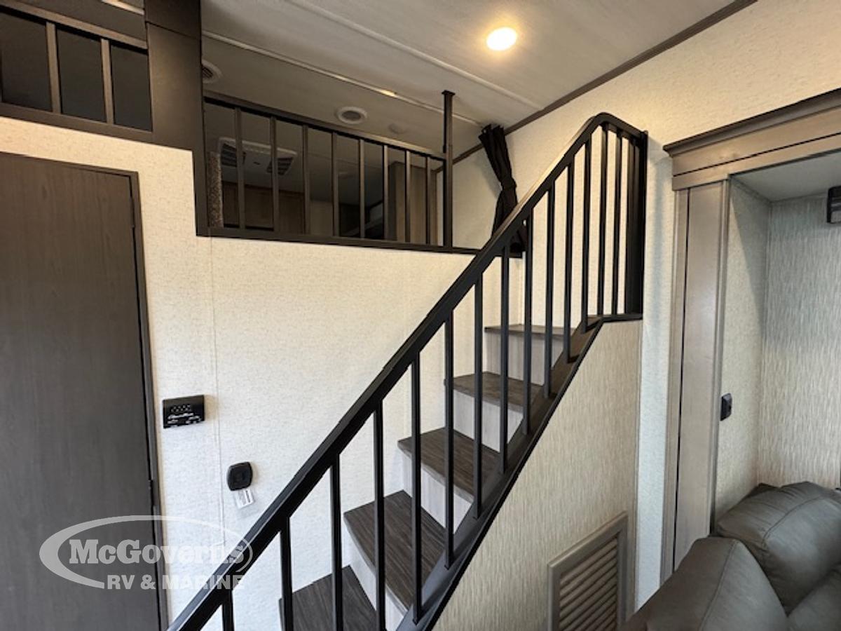 2025 Keystone RV Retreat 391HBDL