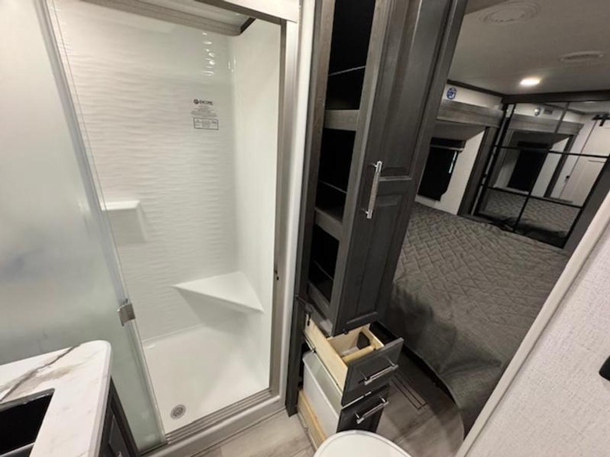 2025 Keystone RV Alpine Avalanche Edition 302RS