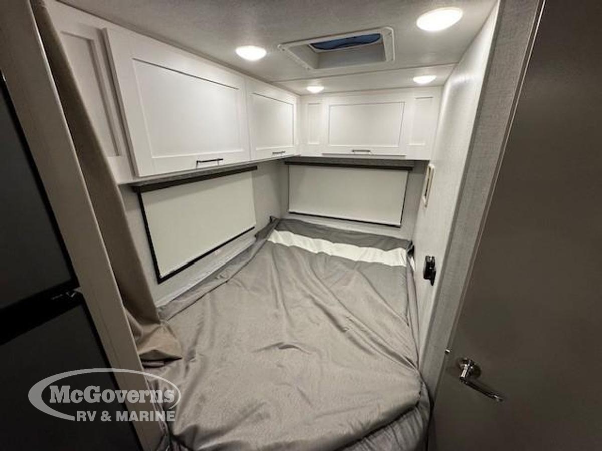 2026 Thor Motor Coach Four Winds 21z