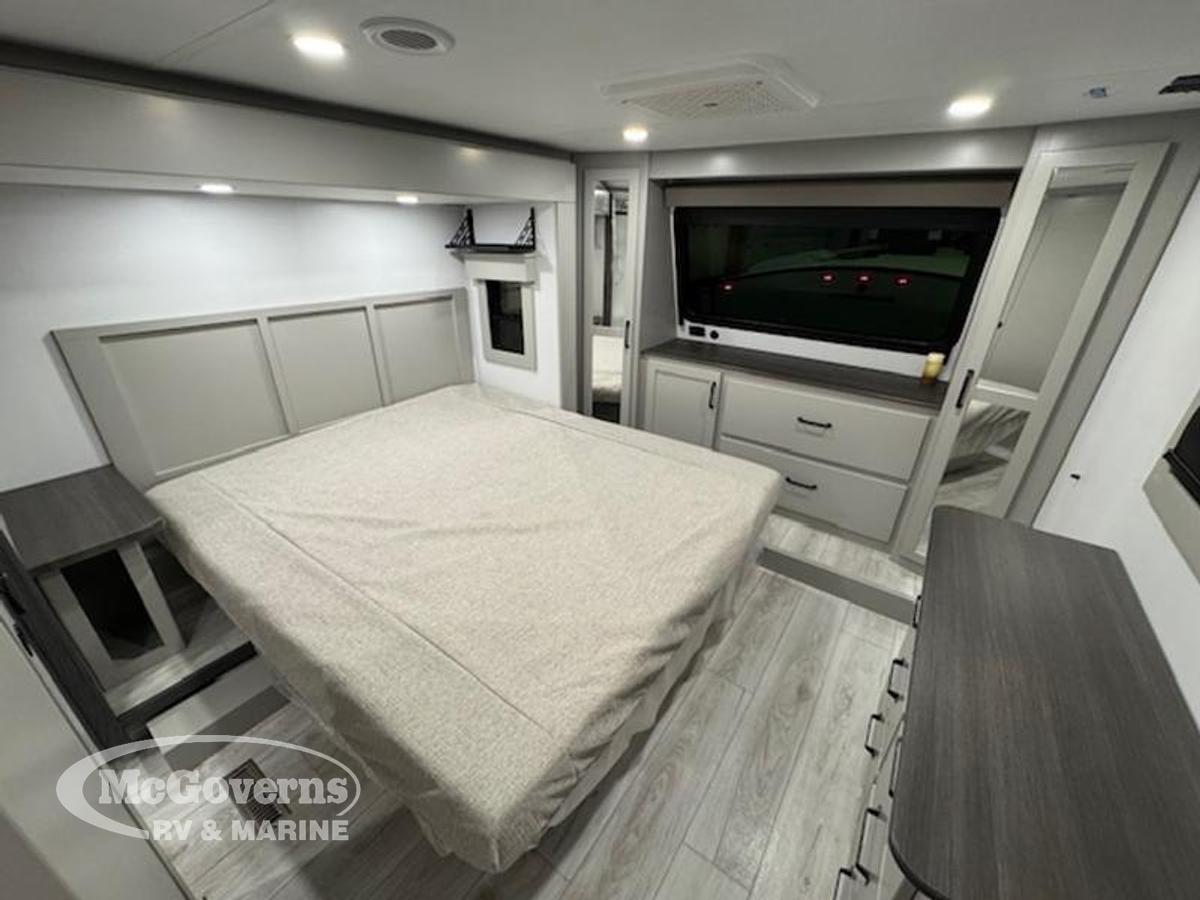 2025 Keystone RV Montana High Country 295RL