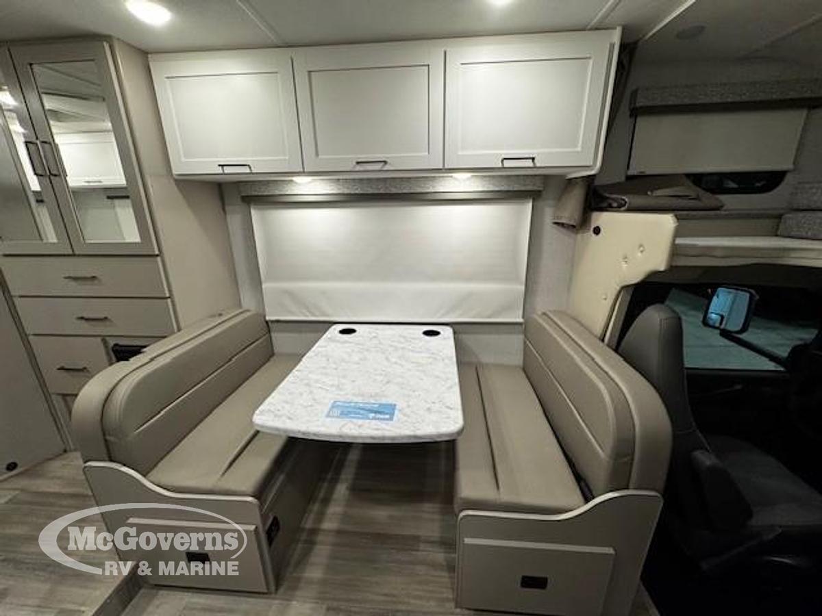 2026 Thor Motor Coach Four Winds 21z