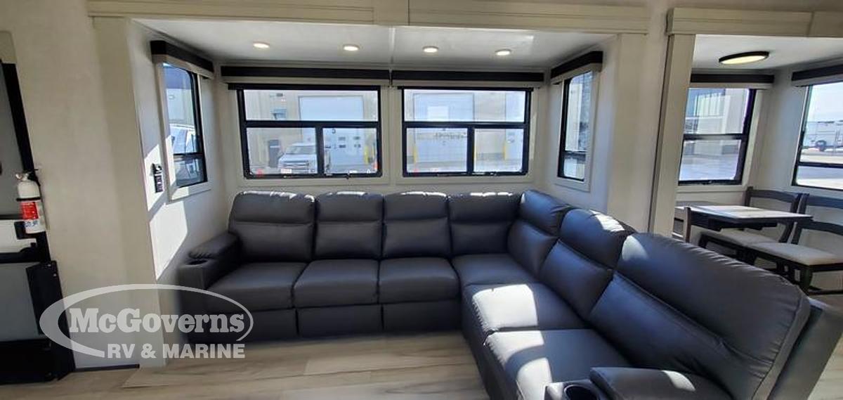 2025 Keystone RV Alpine Avalanche Edition 366LS