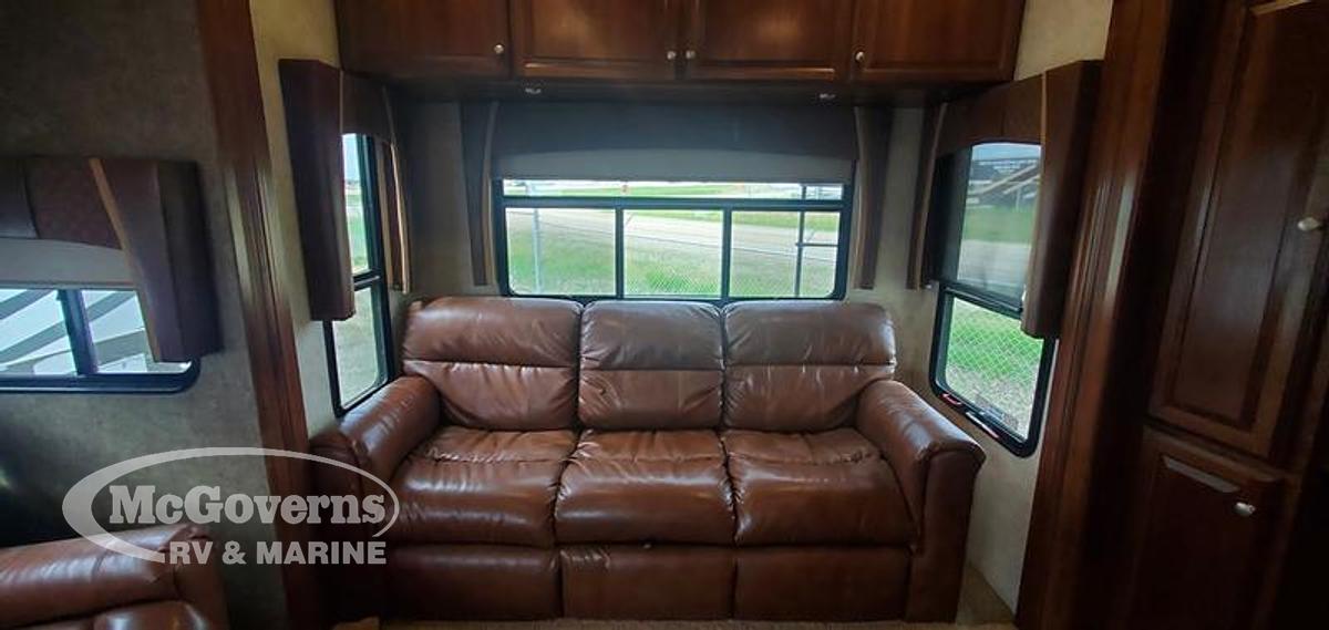 Used 2014 Forest River Cardinal 3450RL
