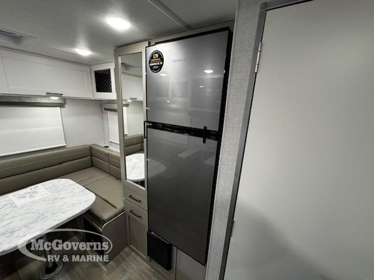 2026 Thor Motor Coach Four Winds 19z