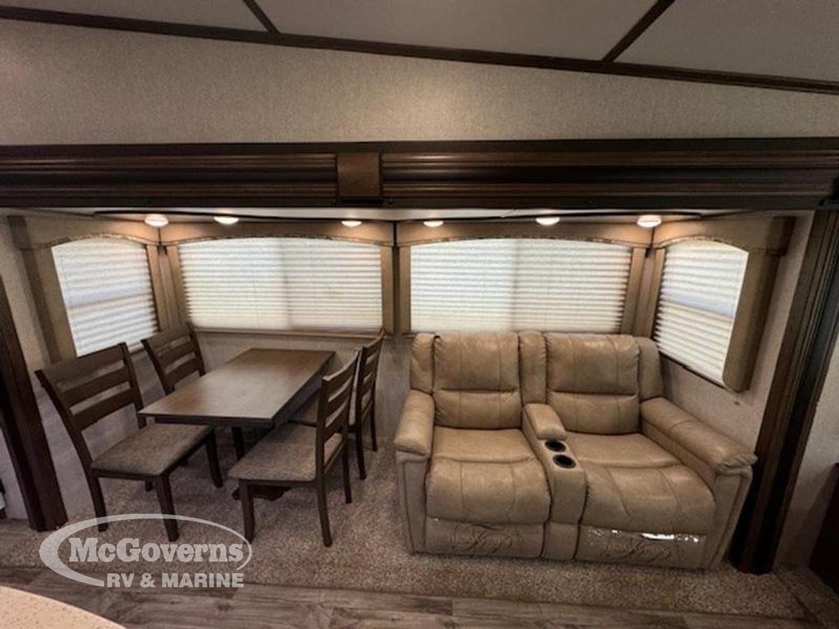 Used 2019 Keystone RV Cougar Half-Ton 30RLS