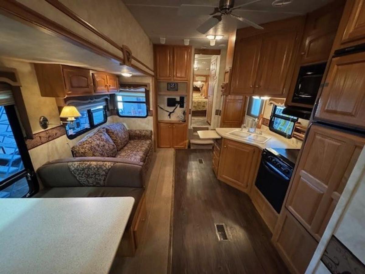 Used 2009 Forest River Palomino Sabre SABRE 31BHDS