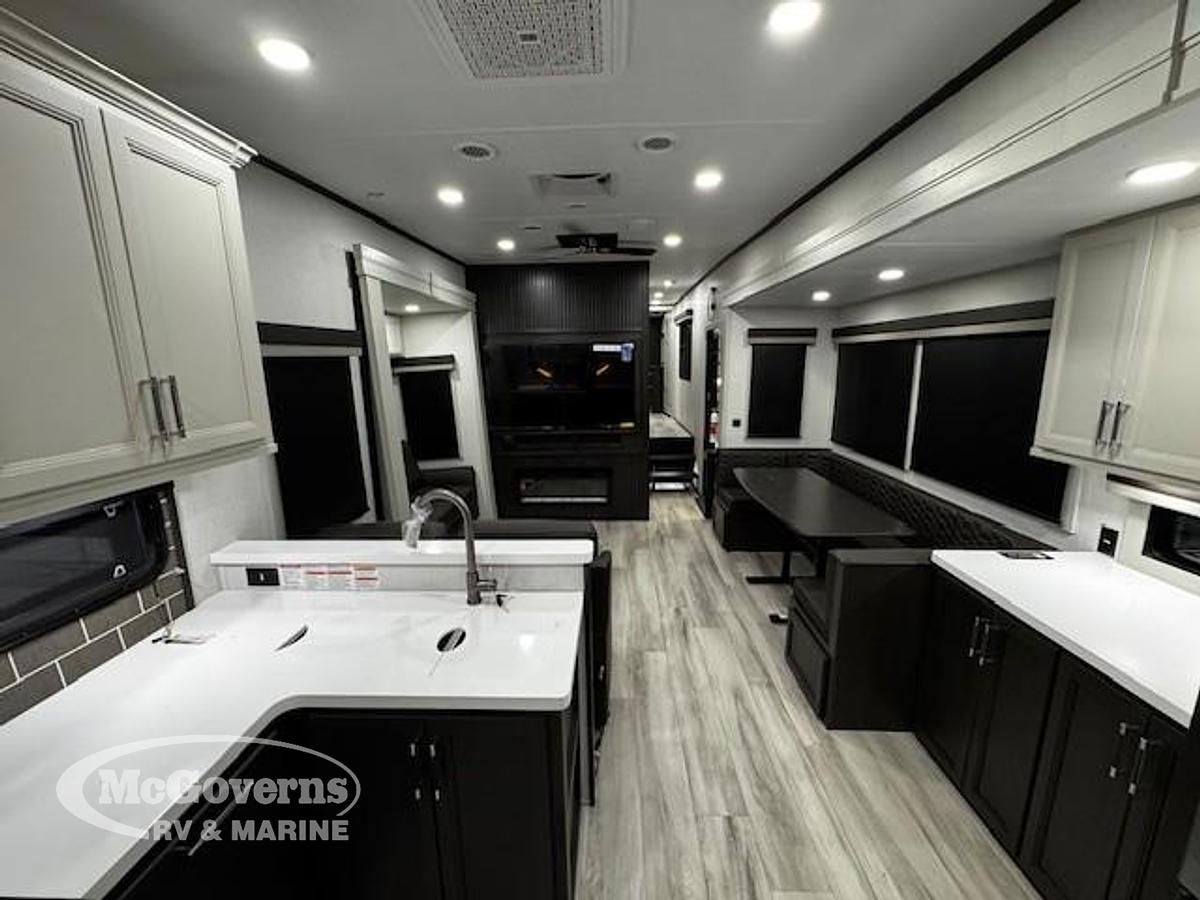 2026 Keystone RV Avalanche 379MB