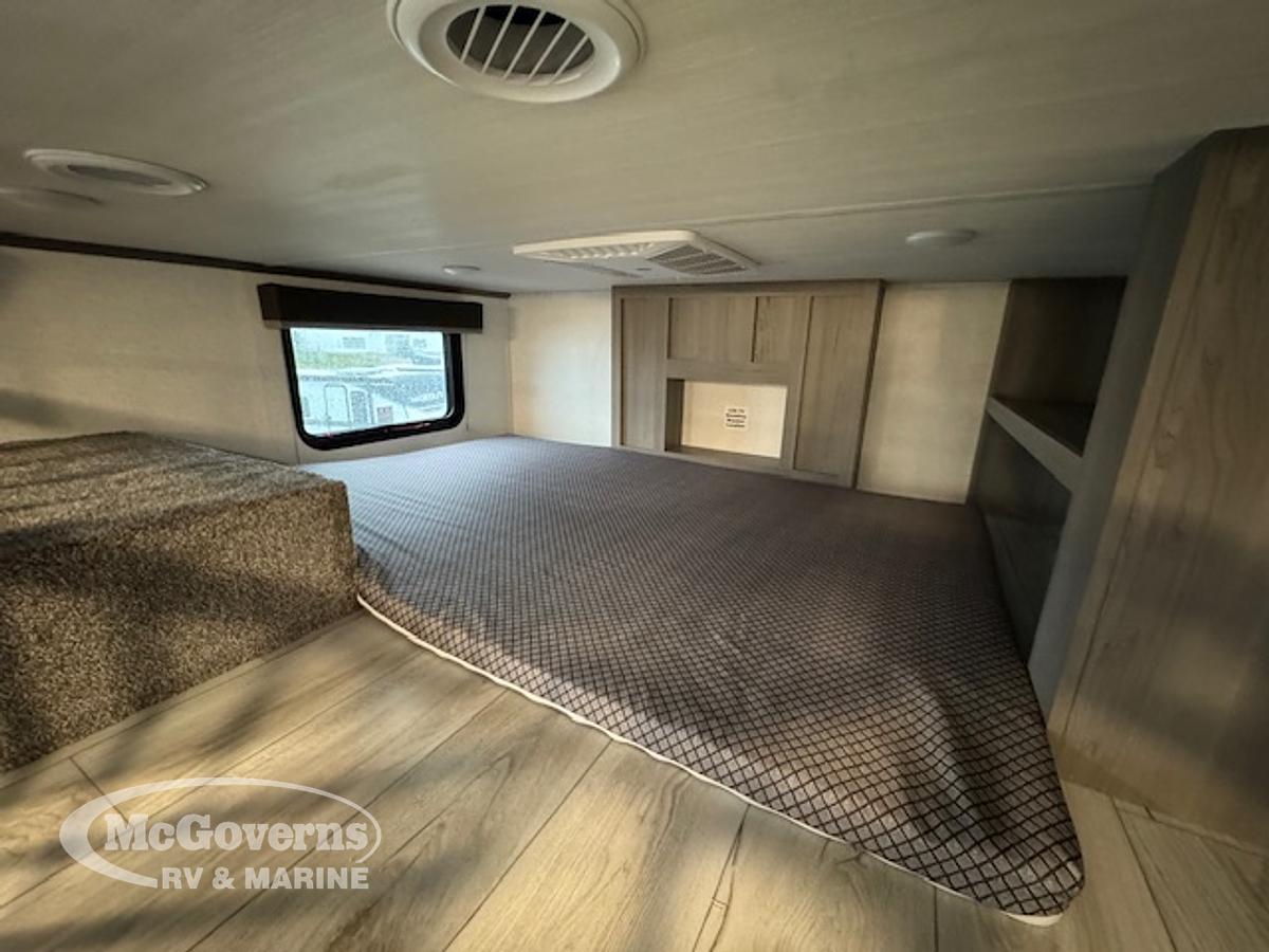 2025 Keystone RV Retreat 391HBDL