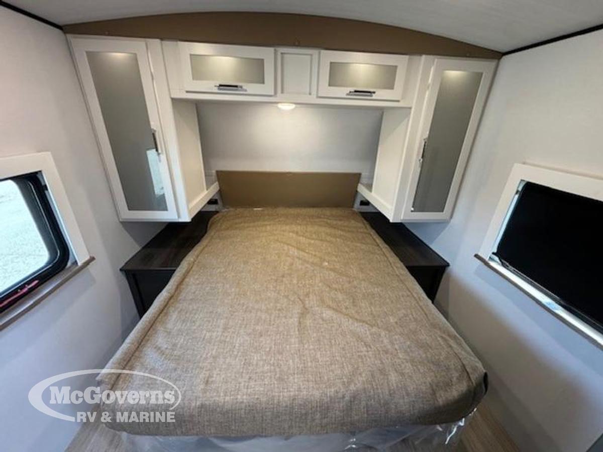 2025 Keystone RV Bullet Premium 330BKQ