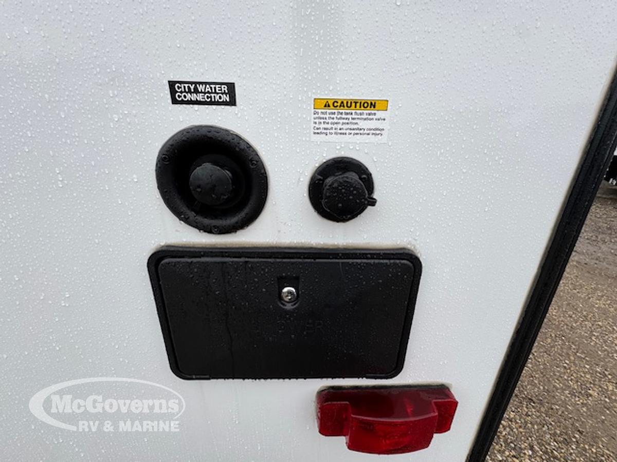 2025 Keystone RV Retreat 391HBDL