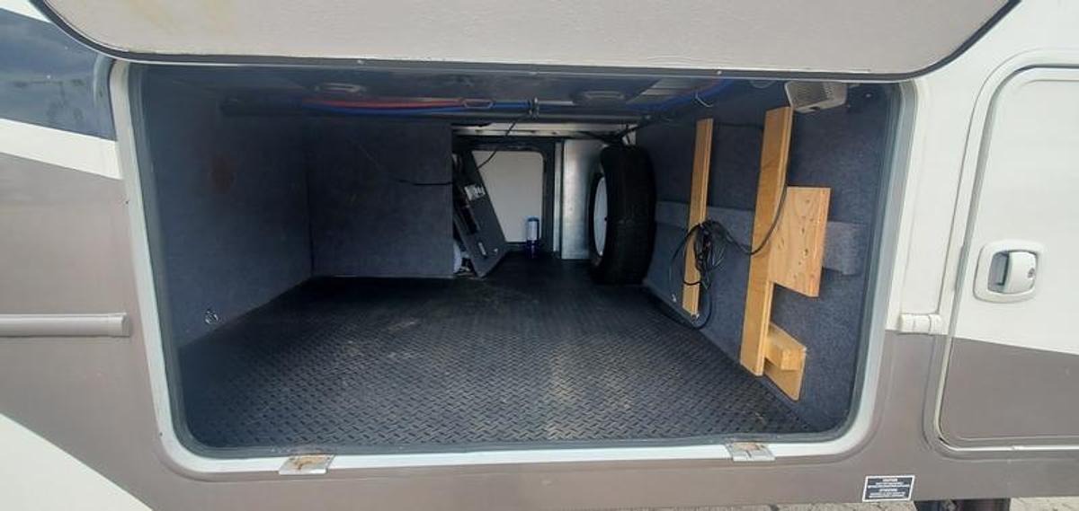 Used 2014 Forest River Cardinal 3450RL