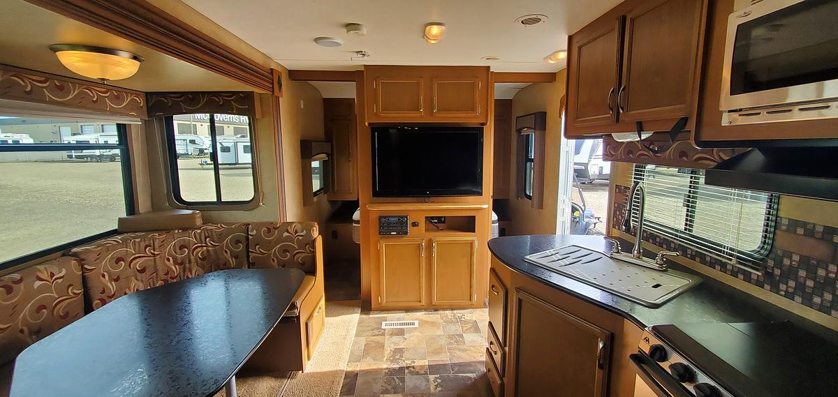 Used 2014 Starcraft RV 244DS
