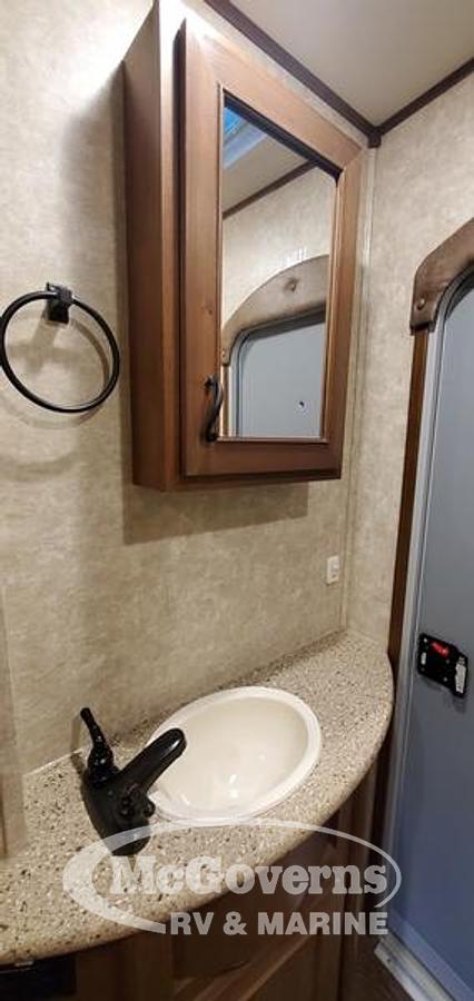 Used 2015 Highland Ridge RV  The Light LF315BHS