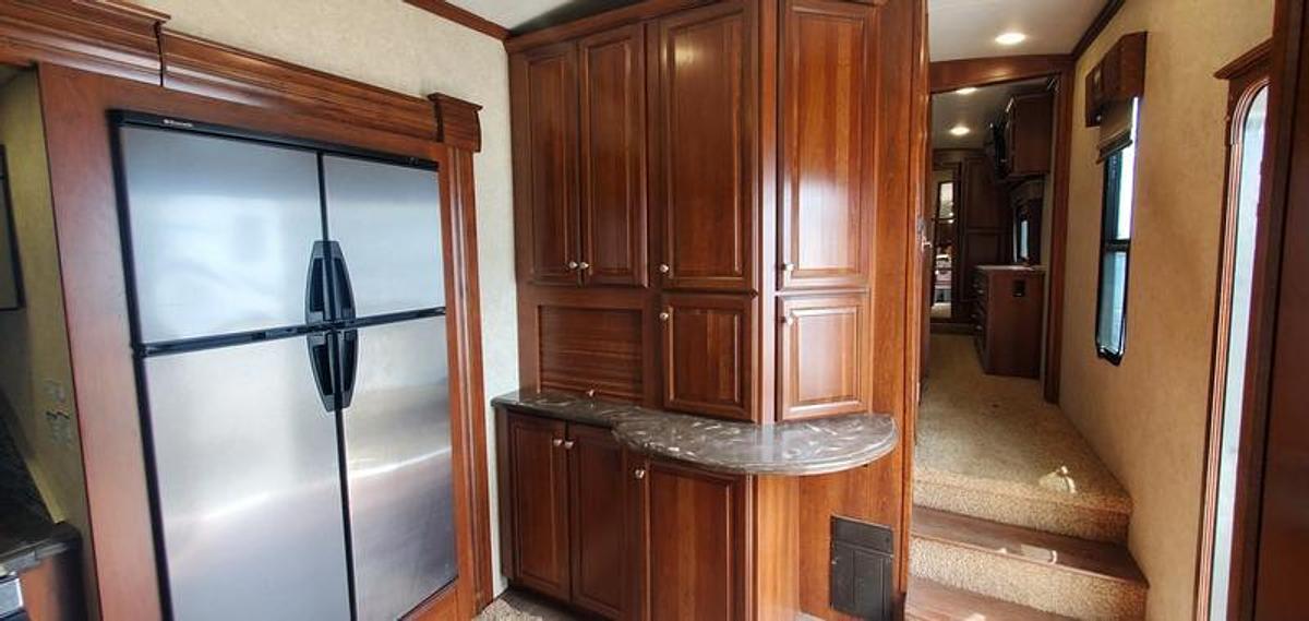 Used 2014 Forest River Cardinal 3450RL