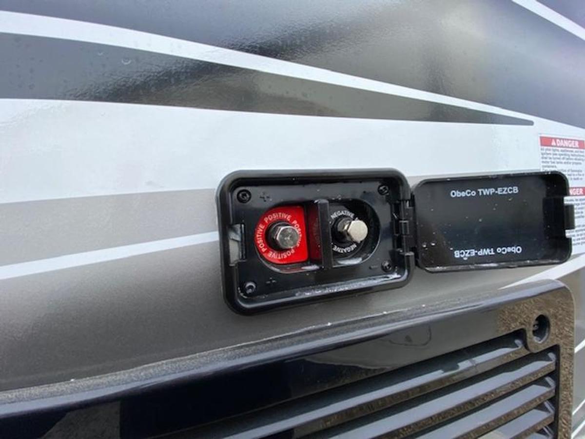 2023 Lance Truck Campers Short Bed 855S