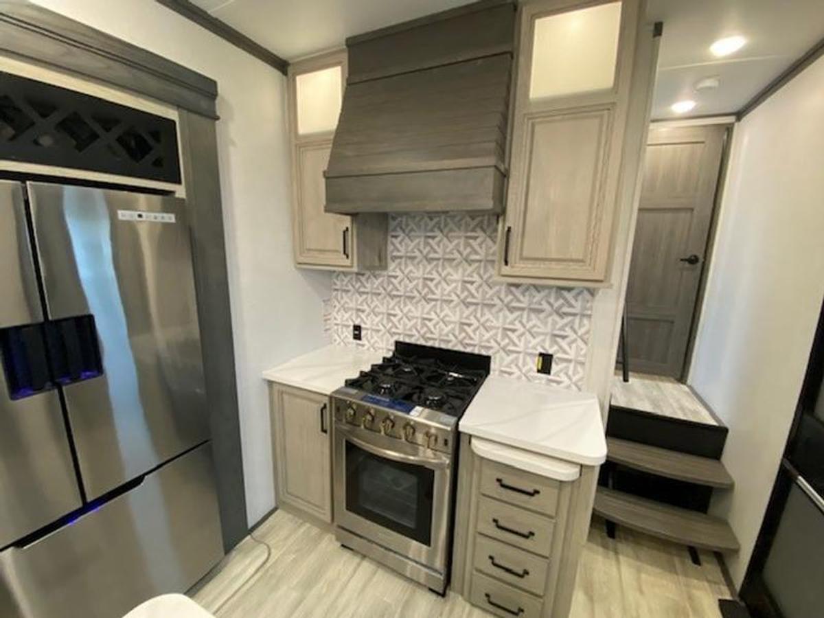 2024 Keystone RV Alpine 3011CK