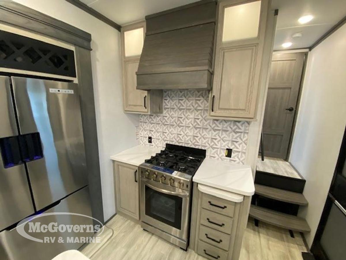 2024 Keystone RV Alpine 3011CK