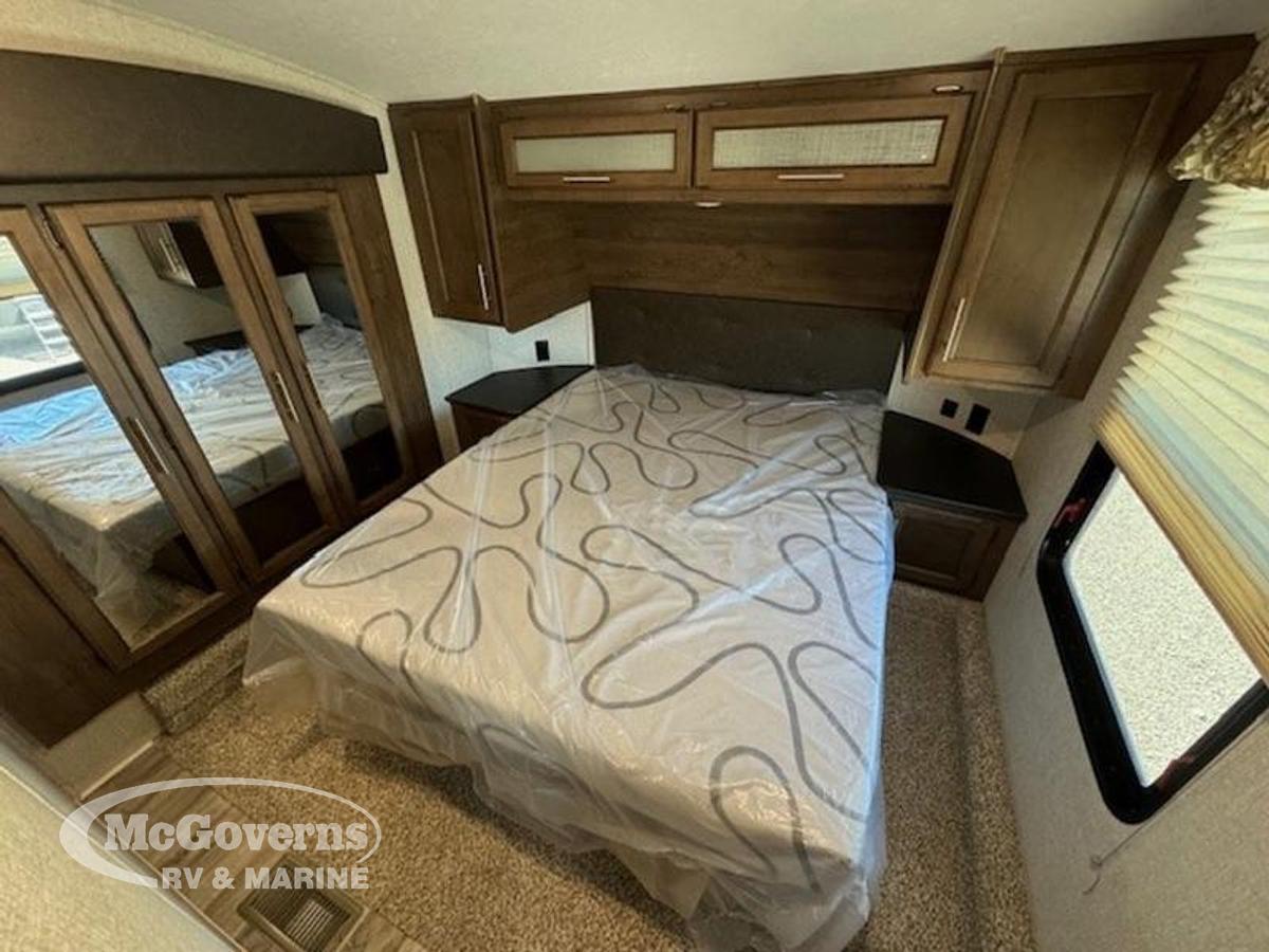 Used 2019 Keystone RV Cougar Half-Ton 30RLS