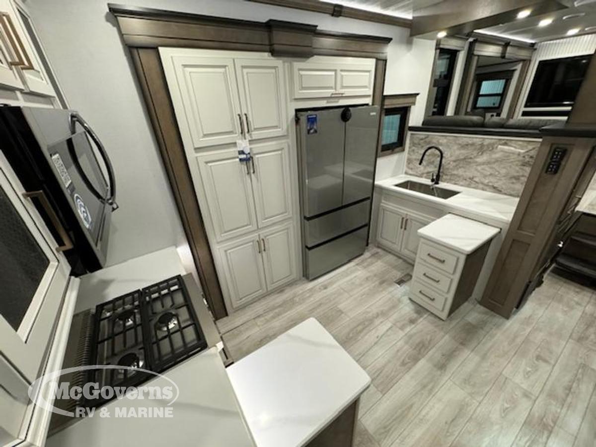 2025 Keystone RV Montana 3941FO