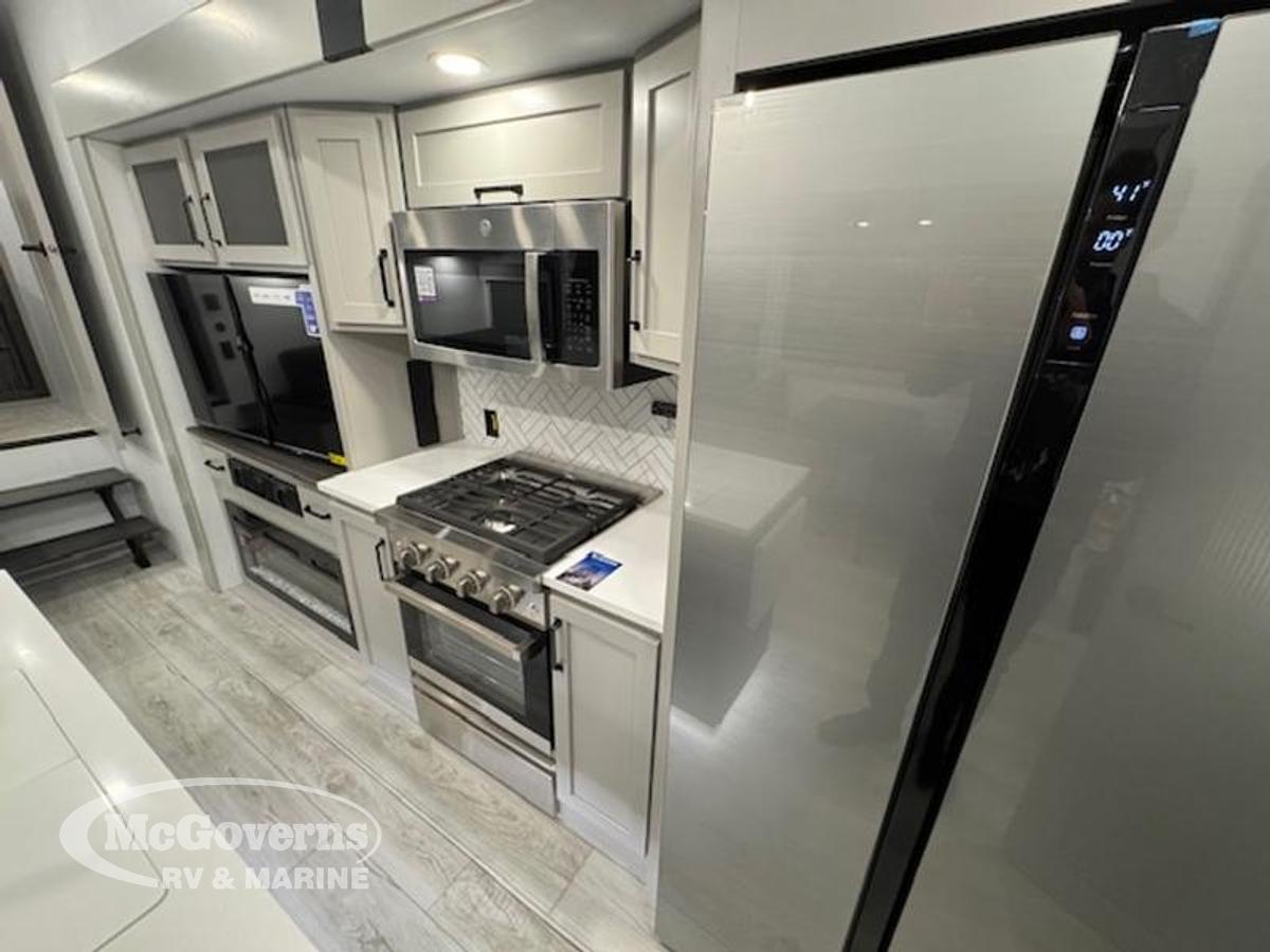 2025 Keystone RV Montana High Country 351BH