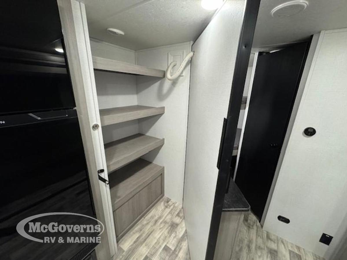 2024 Dutchmen Kodiak SE 27SBH