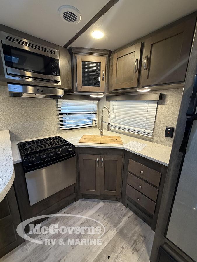 Used 2018 Keystone RV Sprinter 312MLS