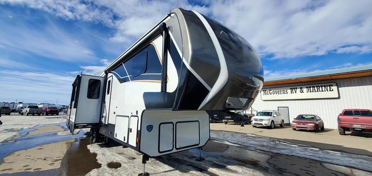 2025 Keystone RV Alpine Avalanche Edition 366LS