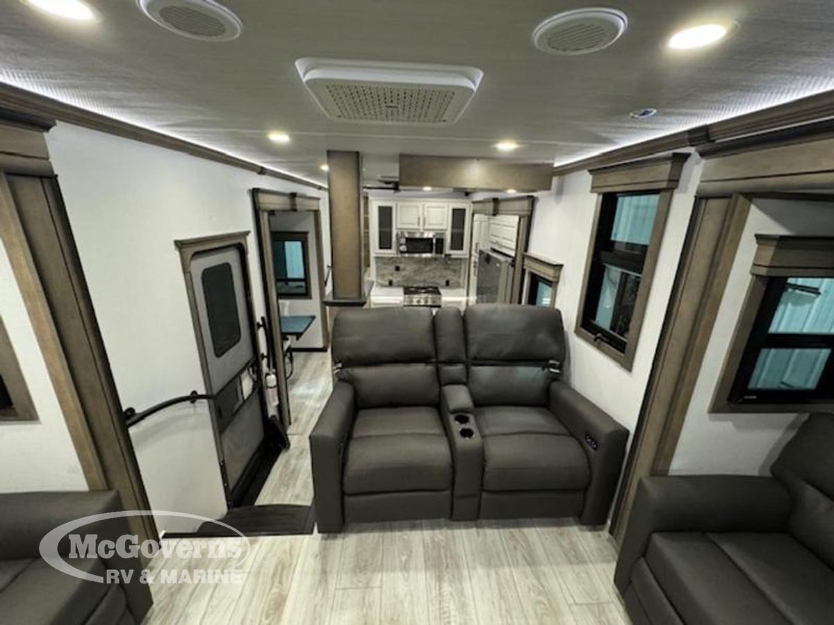 2025 Keystone RV Montana 3941FO