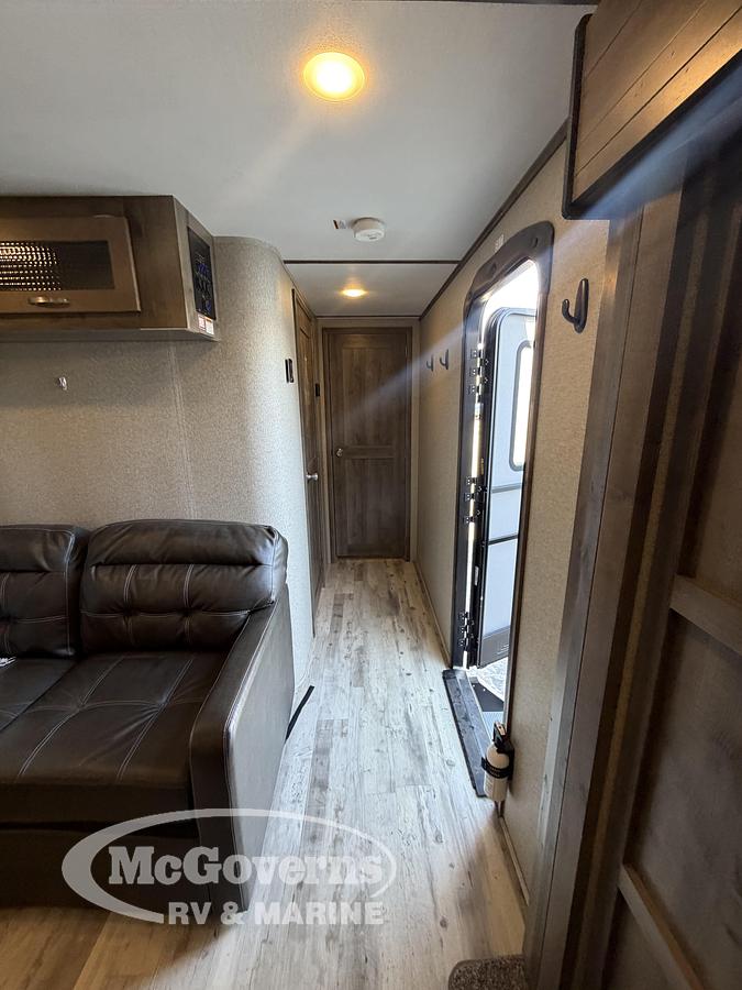 Used 2018 Keystone RV Sprinter 312MLS