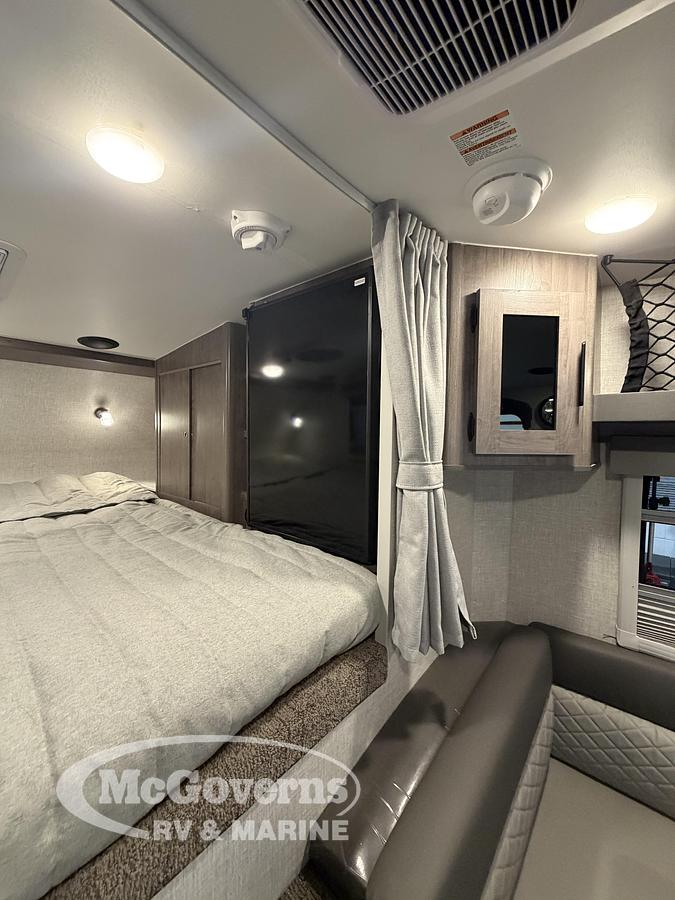 2026 Lance Truck Camper 650