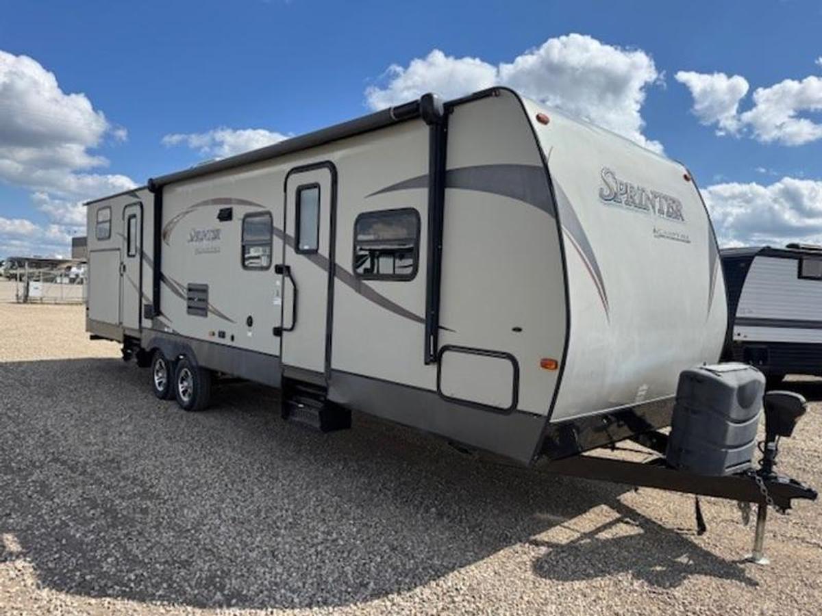 Used 2015 Keystone RV Sprinter Campfire 31BH