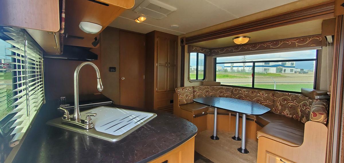 Used 2014 Starcraft RV 244DS