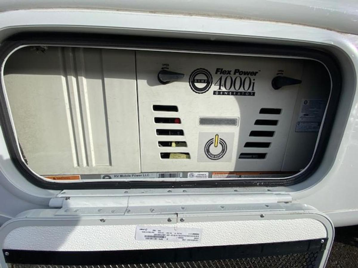 2024 Thor Motor Coach Gemini AWD 23TW