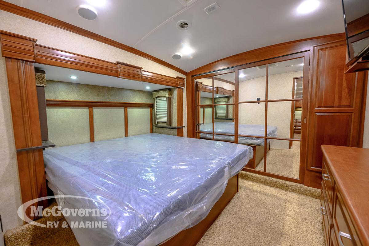 Used 2014 Forest River Cardinal 3450RL