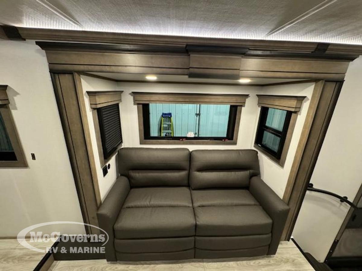 2025 Keystone RV Montana 3941FO