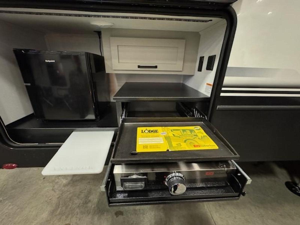 2025 Keystone RV Montana High Country 351BH