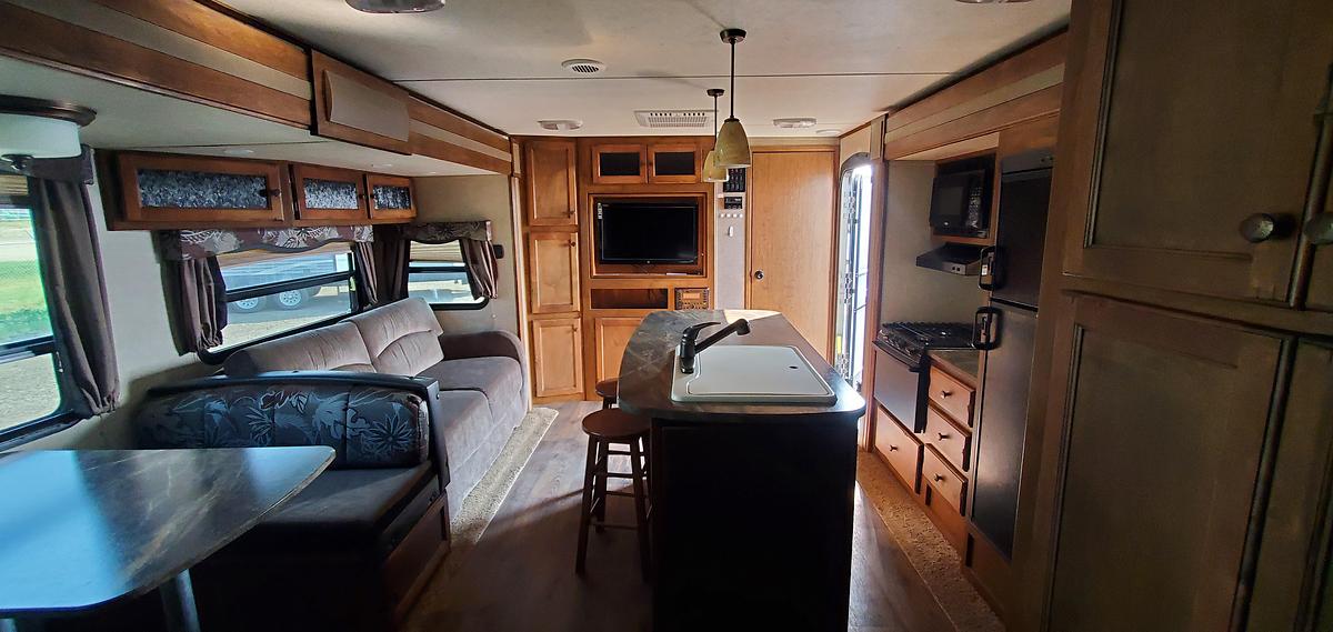 Used 2014 Keystone Sprinter 278BHS