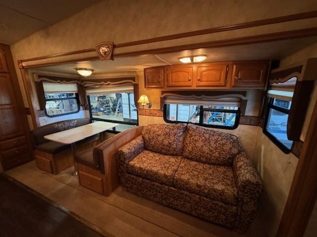 Used 2009 Forest River Palomino Sabre SABRE 31BHDS