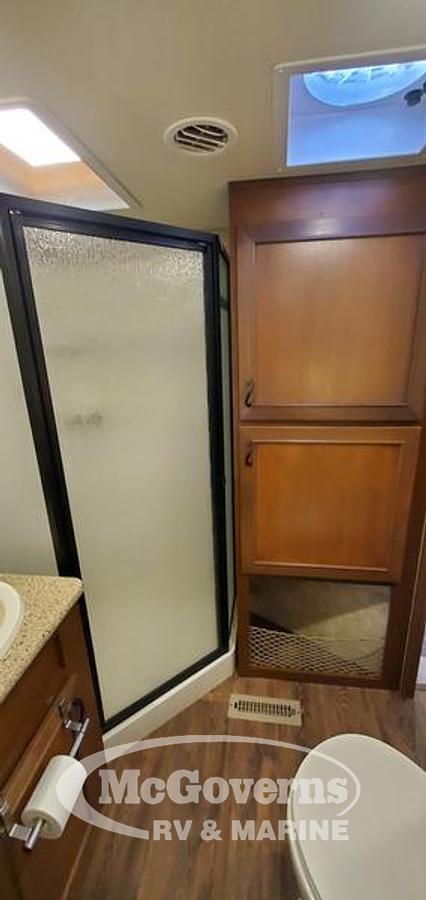 Used 2015 Highland Ridge RV  The Light LF315BHS