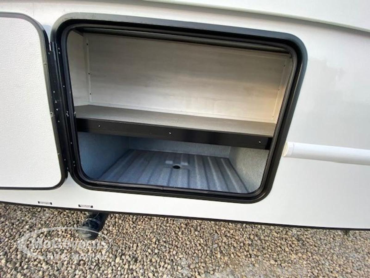 2024 Entrada East to West 2950OKF