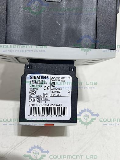 Siemens  3RT1 034-1 QB44-3MA0 Contracter w/3RH19211-1HA22-3AA1 Motor Control