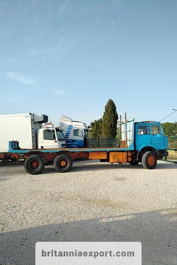 Used 1989 IVECO Turbostar 190-30 6X2 10 tyres flatbed truck
