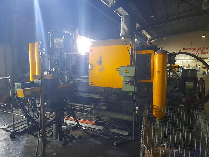 Used Producer 200T Hot Chamber Die Casting Machine Year 2012