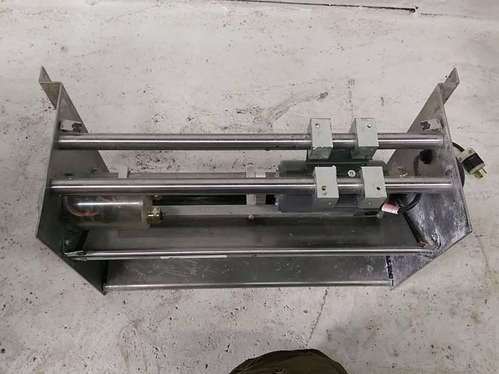 Used Rondo Flour Duster