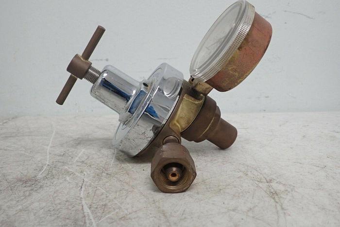 Used Fisher Scientific Gauge Gas Regulator with CGA-350 Fitting