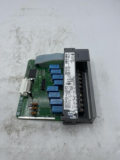 Used A-B Allen Bradley 1746-OW8