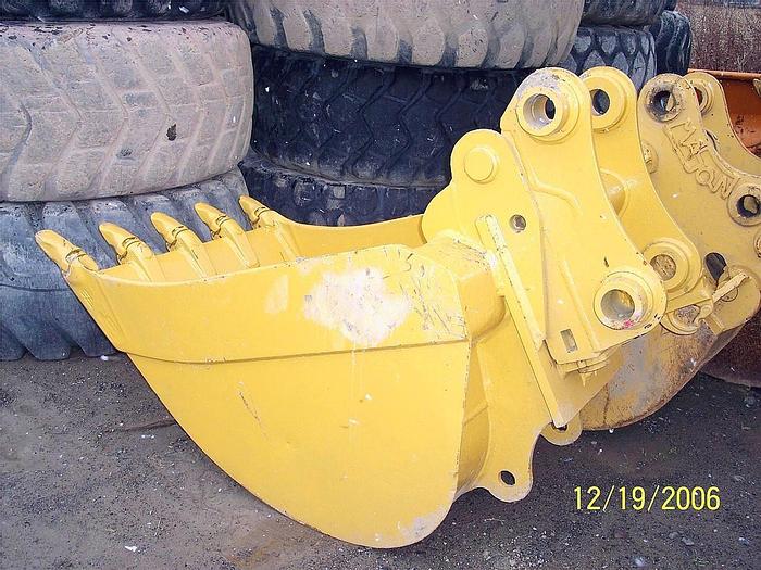 Used 38" USED BUCKET W/ LEHMATIC MFG QUICK COUPLER, 70mm PINS