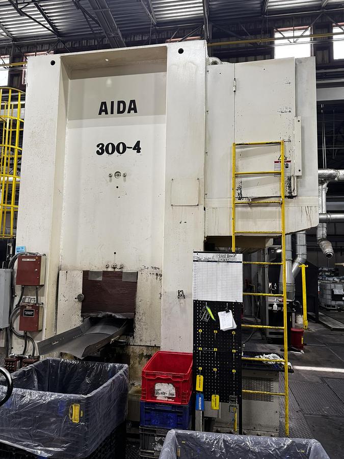 Used AIDA 330 ton SERVO Stamping Press