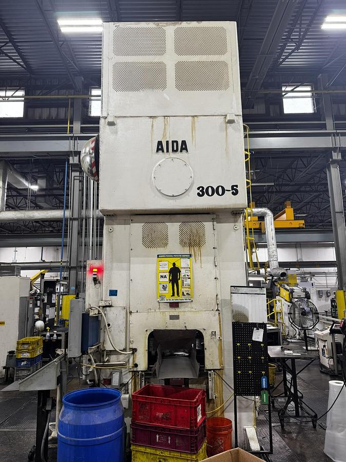 Used 300 ton AIDA PMX 84"x40" SSDC Stamping Press