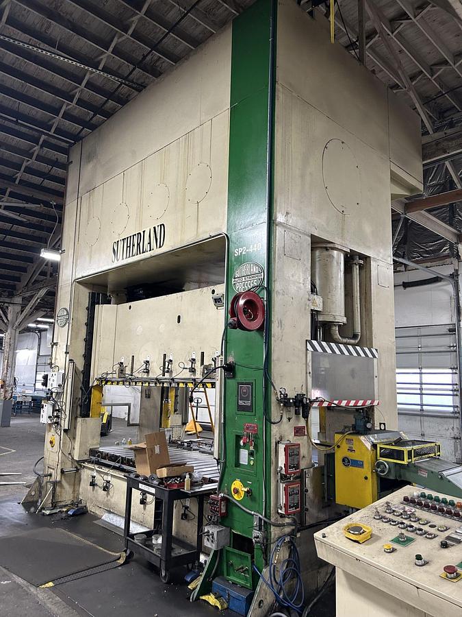 Used 440 ton Sutherland 120"x60 SSDC Stamping Press